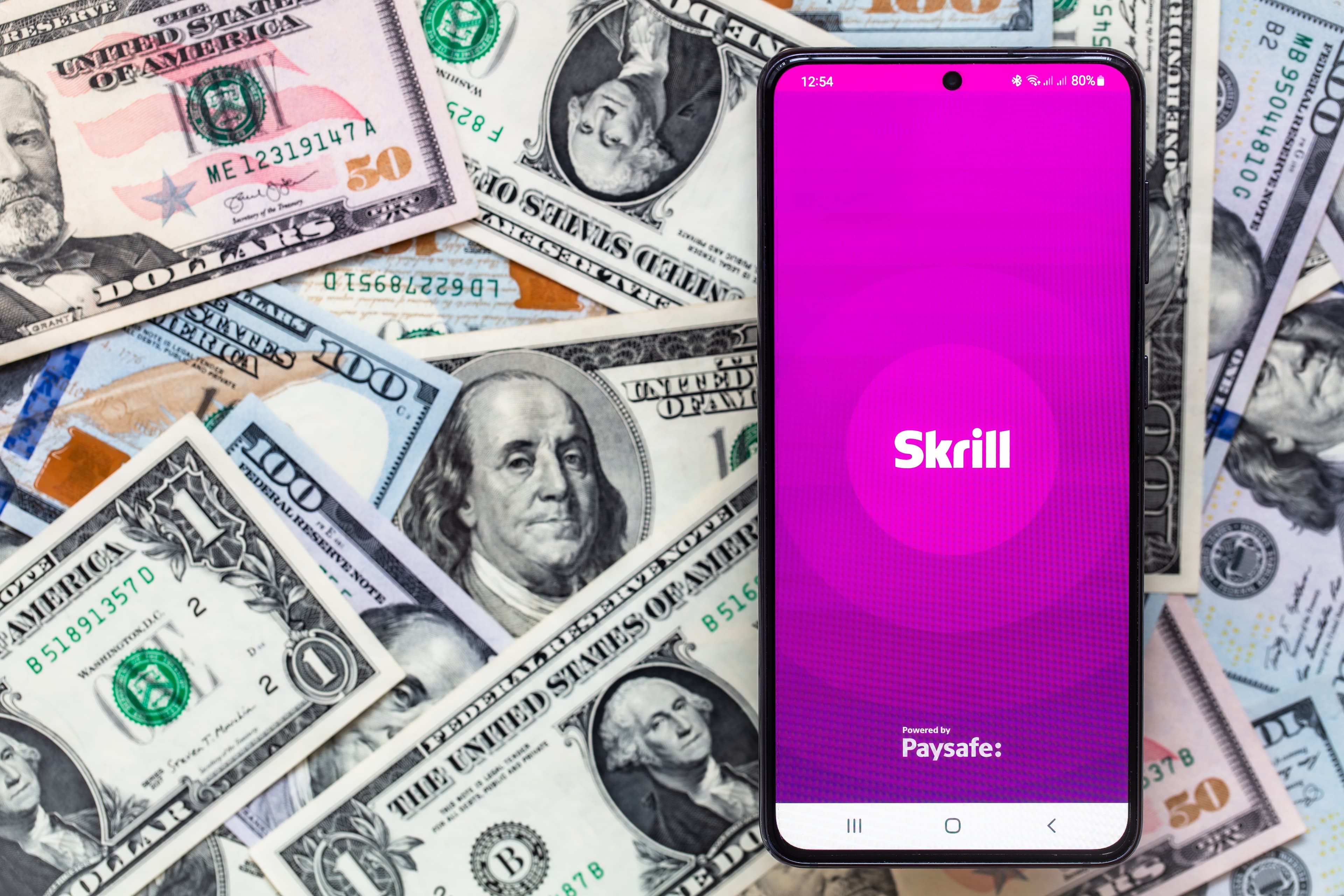 Skrill-belöningsprogram: Maximera fördelarna för onlinekasinotransaktioner image