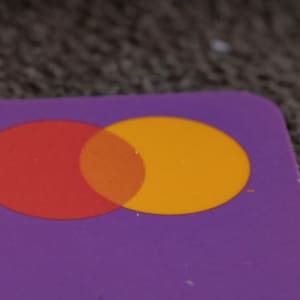 MasterCard kontra andra betalningsmetoder i onlinekasinon